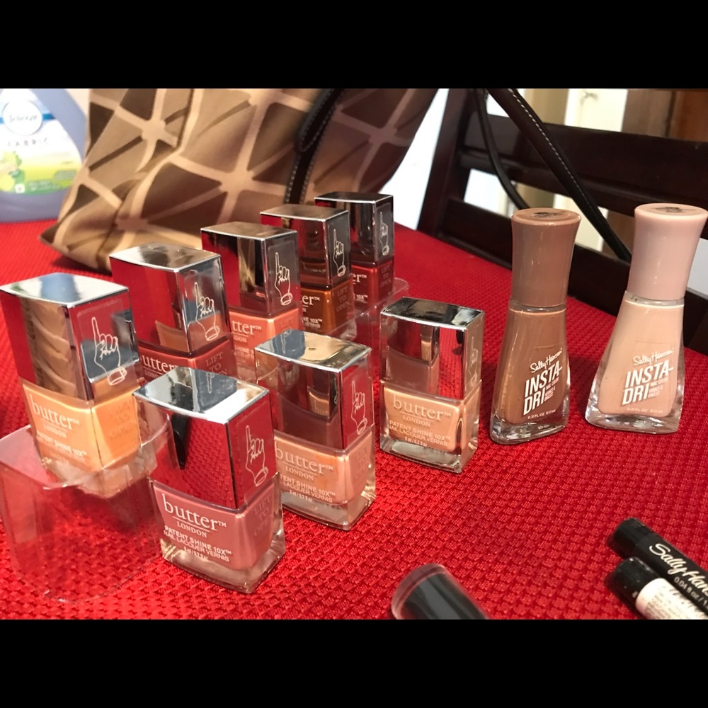 Assorted Makeup Bundle - Picture 6 of 8